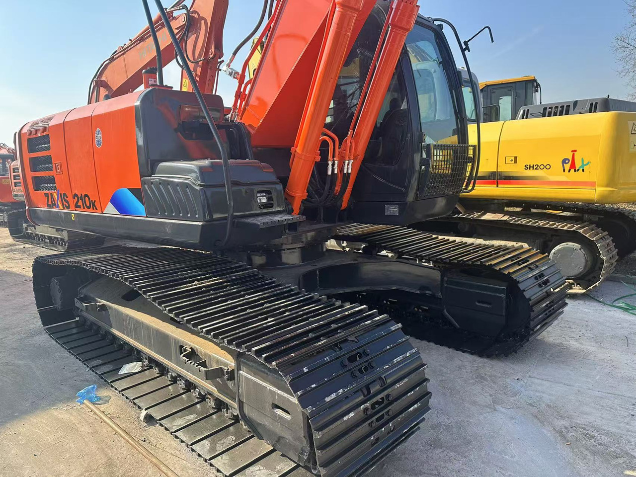 HITACHI ZX210K crawler excavators - Верижен багер: снимка 5 HITACHI ZX210K crawler excavators - Верижен багер: снимка 5