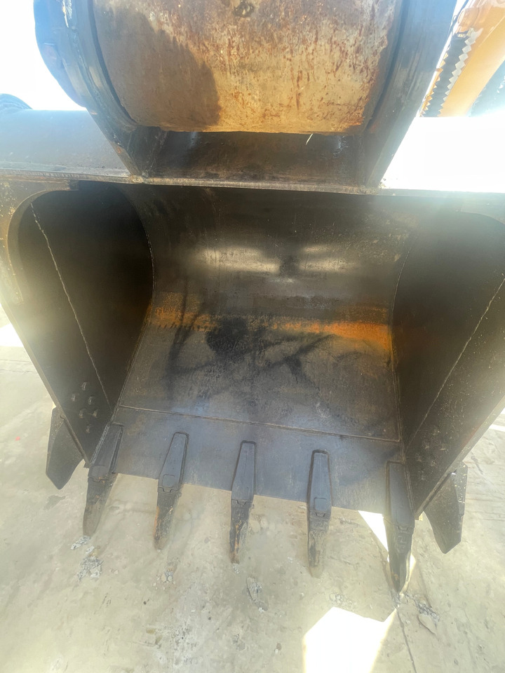 HITACHI ZX350 crawler excavator low hours excellent condition well maintained - Верижен багер: снимка 5 HITACHI ZX350 crawler excavator low hours excellent condition well maintained - Верижен багер: снимка 5