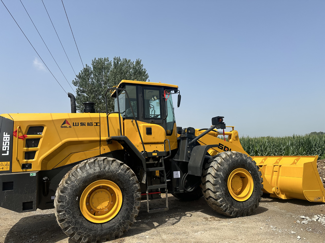 SDLG L958F China brand low price 5 ton class front loader strong power - Колесен товарач: снимка 1 SDLG L958F China brand low price 5 ton class front loader strong power - Колесен товарач: снимка 1