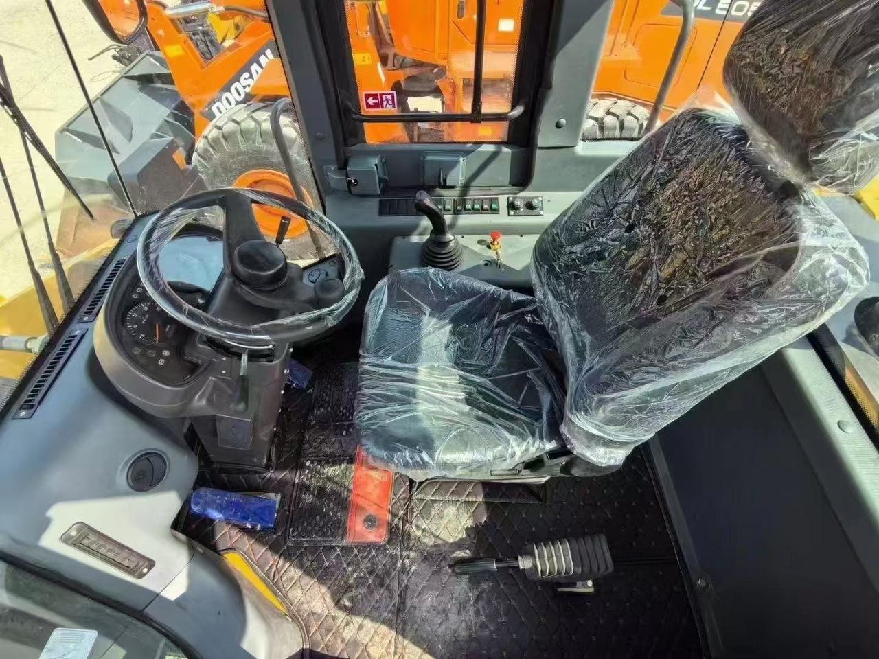 SDLG L958F china brand SDLG loader 5 ton class front loader - Колесен товарач: снимка 4 SDLG L958F china brand SDLG loader 5 ton class front loader - Колесен товарач: снимка 4