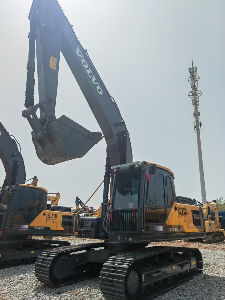 VOLVO EC210 used excavator - Верижен багер: снимка 2 VOLVO EC210 used excavator - Верижен багер: снимка 2