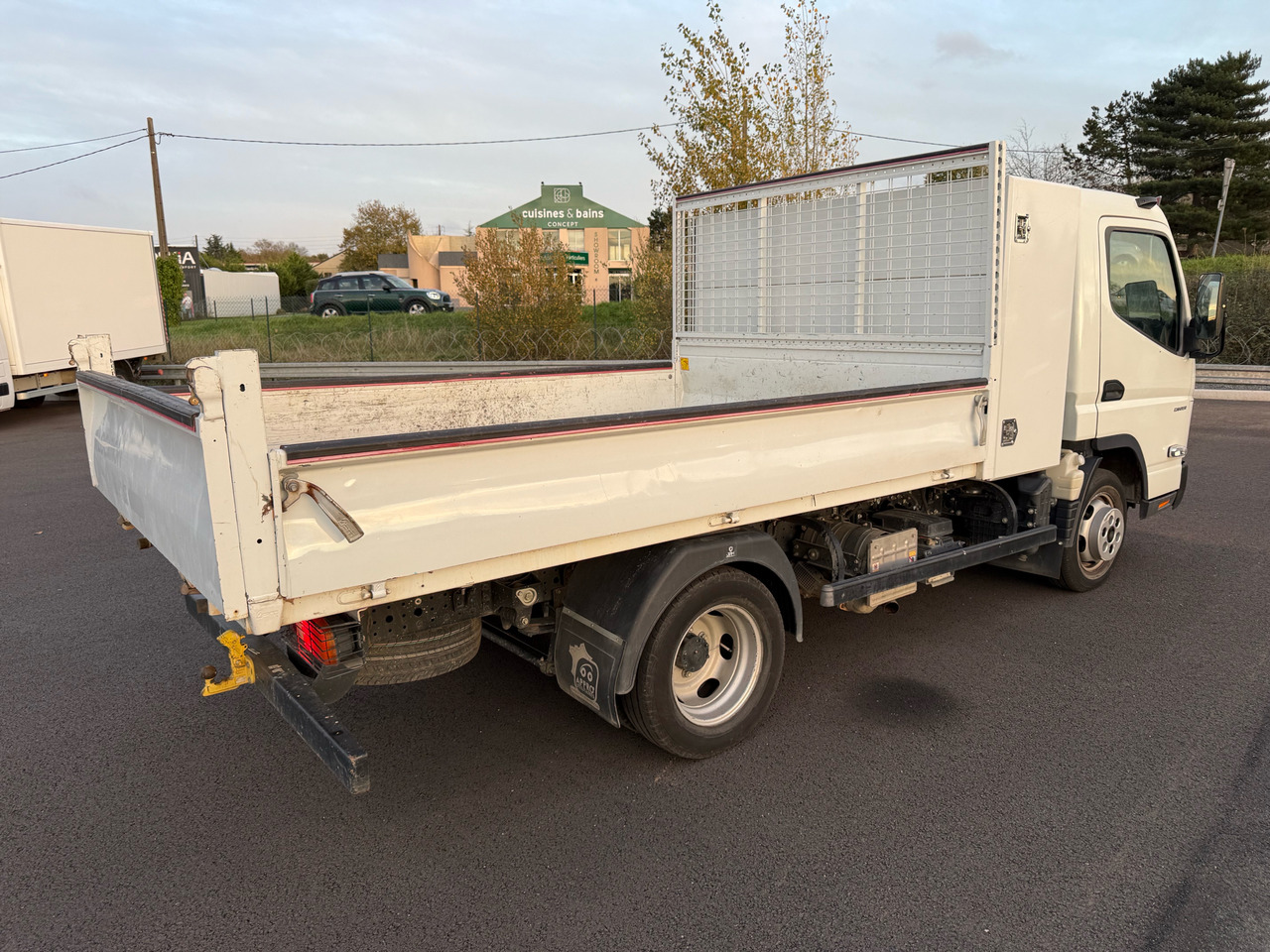 Mitsubishi Canter Fuso - Бус самосвал: снимка 4 Mitsubishi Canter Fuso - Бус самосвал: снимка 4