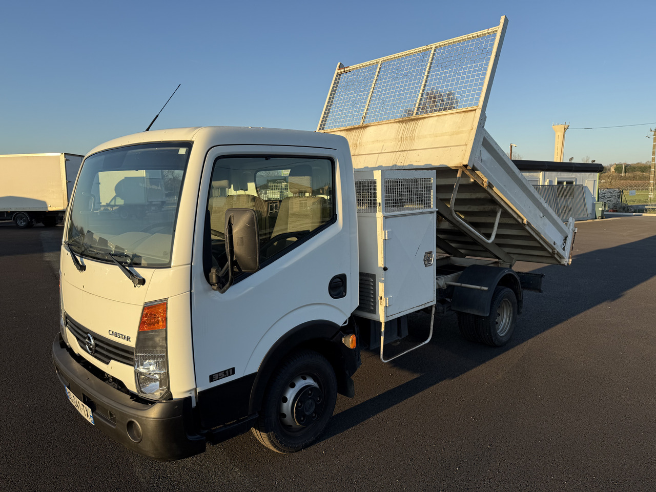 NISSAN CABSTAR 35.11 - Бус самосвал: снимка 2 NISSAN CABSTAR 35.11 - Бус самосвал: снимка 2