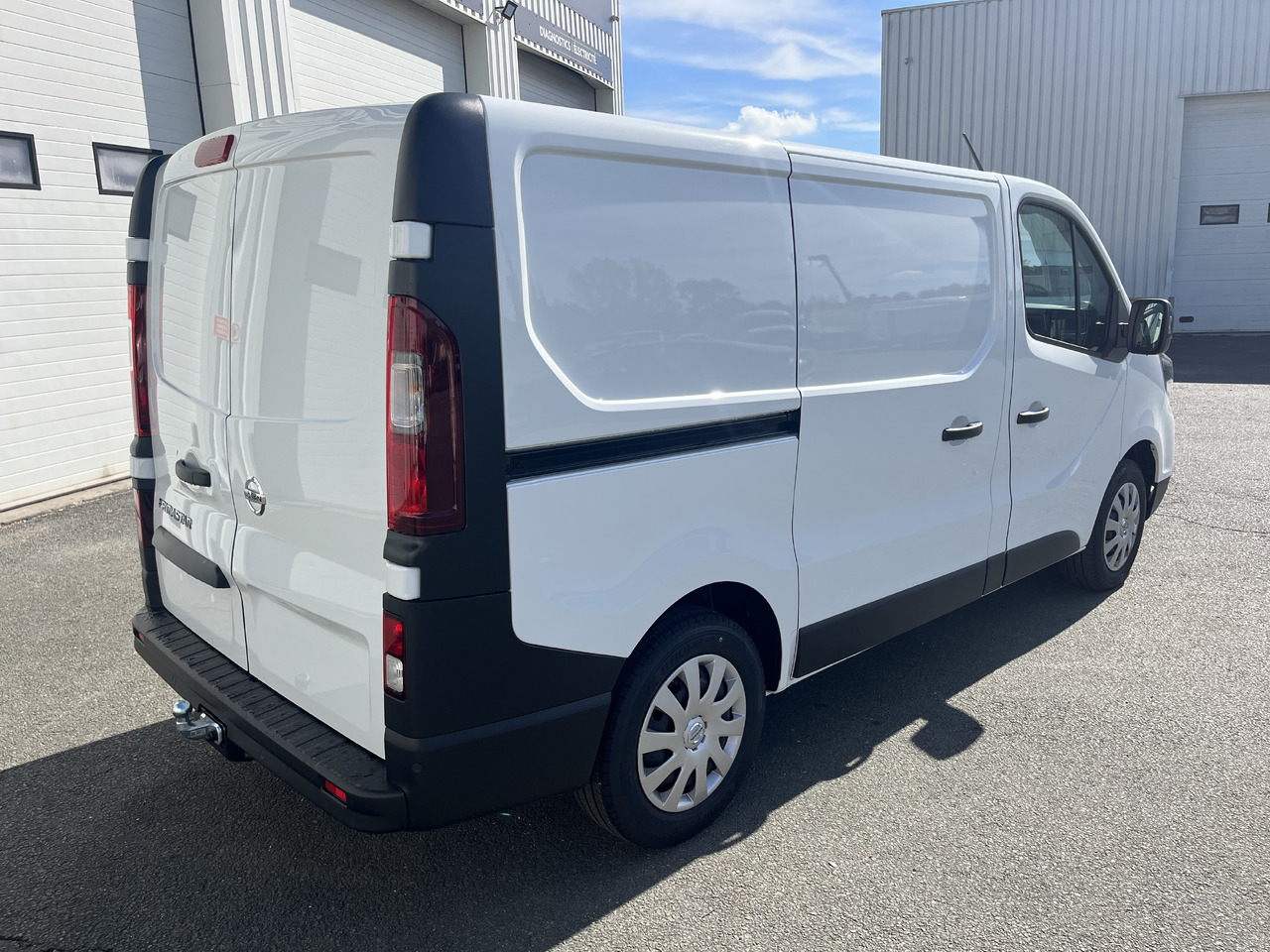 NISSAN Primastar NV300 2.0DCI130 Acenta L1H1 - Товарен бус: снимка 4 NISSAN Primastar NV300 2.0DCI130 Acenta L1H1 - Товарен бус: снимка 4