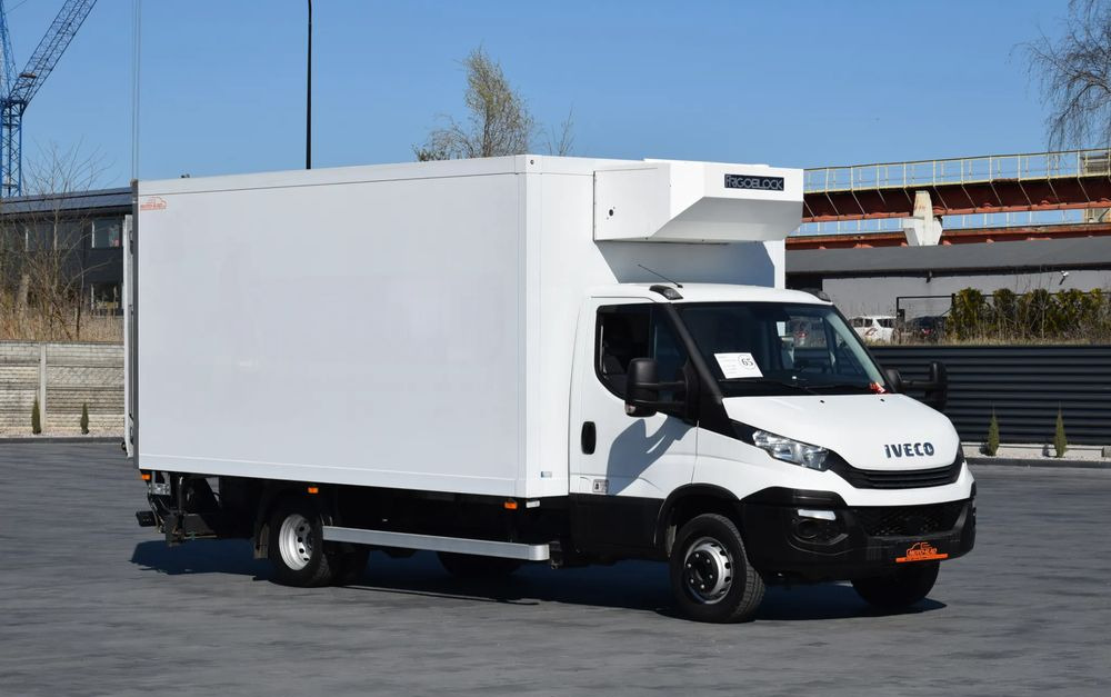 Iveco DAILY 70C18 / 3.0 - 180 KM / AUTOMAT HI-MATIC / 3 OSOBY / CHŁODNIA - MROŹNIA 4,55 M / AGREGAD FRIGOBLOCK / WINDA SORENSEN / KLIMA / TEMPOMAT / KAMERA COFANIA / REGULOWANE ZAWIESZENIE / SERWISOWA - Рефрижератор камион: снимка 3 Iveco DAILY 70C18 / 3.0 - 180 KM / AUTOMAT HI-MATIC / 3 OSOBY / CHŁODNIA - MROŹNIA 4,55 M / AGREGAD FRIGOBLOCK / WINDA SORENSEN / KLIMA / TEMPOMAT / KAMERA COFANIA / REGULOWANE ZAWIESZENIE / SERWISOWA - Рефрижератор камион: снимка 3