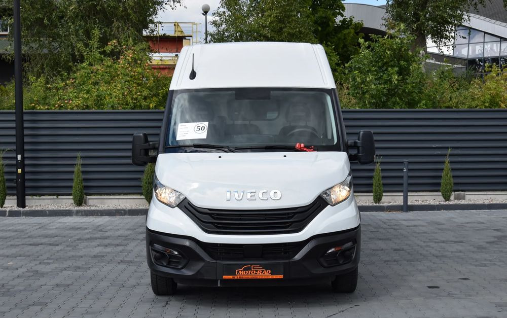 Iveco DAILY MAXI 35S16 / 2.3 - 160 KM / AUTOMAT HI-MATIC / NOWY MODEL / 3 OSOBY / DOSTAWCZE / BLASZAK / KLIMA / 2023 / SERWISOWANY / SPROWADZONY Z NIEMIEC - Товарен бус: снимка 2 Iveco DAILY MAXI 35S16 / 2.3 - 160 KM / AUTOMAT HI-MATIC / NOWY MODEL / 3 OSOBY / DOSTAWCZE / BLASZAK / KLIMA / 2023 / SERWISOWANY / SPROWADZONY Z NIEMIEC - Товарен бус: снимка 2
