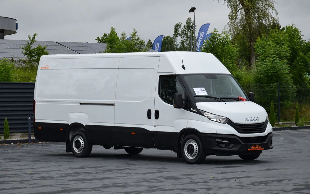 Iveco DAILY MAXI 35S16 / 2.3 - 160 KM / AUTOMAT HI-MATIC / NOWY MODEL / 3 OSOBY / DOSTAWCZE / BLASZAK / KLIMA / CZUJNIKI COFANIA / NISKI PRZEBIEG / 2022 / SERWISOWANY / Z NIEMIEC - Товарен бус: снимка 3 Iveco DAILY MAXI 35S16 / 2.3 - 160 KM / AUTOMAT HI-MATIC / NOWY MODEL / 3 OSOBY / DOSTAWCZE / BLASZAK / KLIMA / CZUJNIKI COFANIA / NISKI PRZEBIEG / 2022 / SERWISOWANY / Z NIEMIEC - Товарен бус: снимка 3