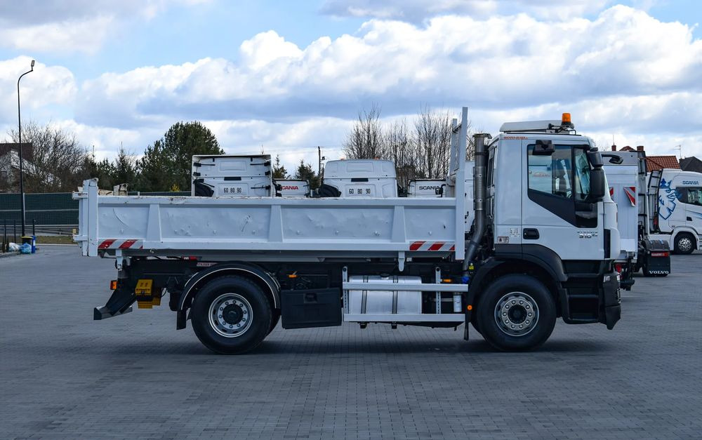 Iveco STRALIS 310 / 4x2 / EURO 6 / WYWROTKA / HYDROBURTA / AUTOMAT / HAK / 2015 / NISKI PRZEBIEG / SPROWADZONY - Самосвал камион: снимка 4 Iveco STRALIS 310 / 4x2 / EURO 6 / WYWROTKA / HYDROBURTA / AUTOMAT / HAK / 2015 / NISKI PRZEBIEG / SPROWADZONY - Самосвал камион: снимка 4