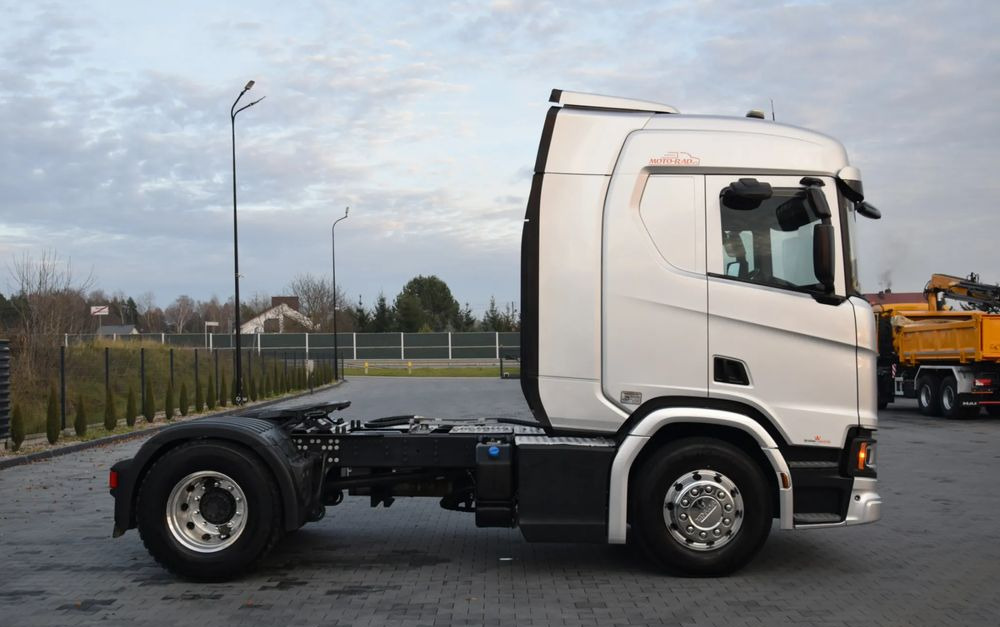 Scania R450 / HYDRAULIKA / RETARDER / ACC / KLIMA / FULL LEDY / ALUFELGI / SERWISOWANA / SPROWADZONA - Влекач: снимка 4 Scania R450 / HYDRAULIKA / RETARDER / ACC / KLIMA / FULL LEDY / ALUFELGI / SERWISOWANA / SPROWADZONA - Влекач: снимка 4