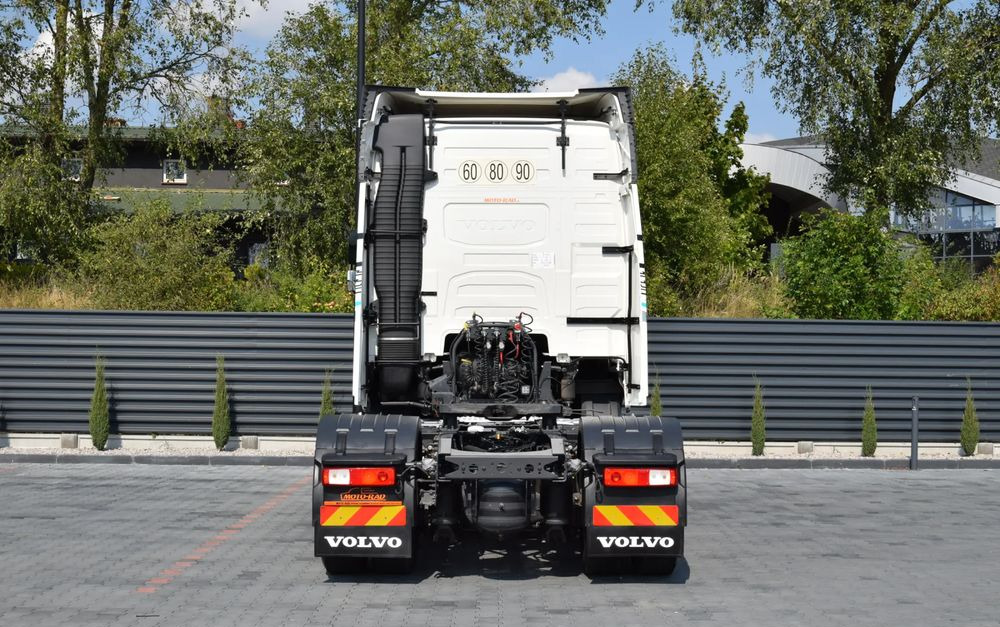 Volvo FH500 / EURO 6 / NOWY MODEL / KLIMATYZACJA POSTOJOWA / ACC / LEDY / 2 ZBIORNIKI / FULL SPILERY / 2023 / NISKI PRZEBIEG / SERWISOWANY / SPROWADZONY - Влекач: снимка 5 Volvo FH500 / EURO 6 / NOWY MODEL / KLIMATYZACJA POSTOJOWA / ACC / LEDY / 2 ZBIORNIKI / FULL SPILERY / 2023 / NISKI PRZEBIEG / SERWISOWANY / SPROWADZONY - Влекач: снимка 5