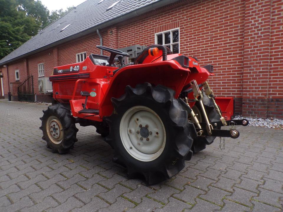 Kleintraktor Kubota B-40 - Малък трактор: снимка 5 Kleintraktor Kubota B-40 - Малък трактор: снимка 5