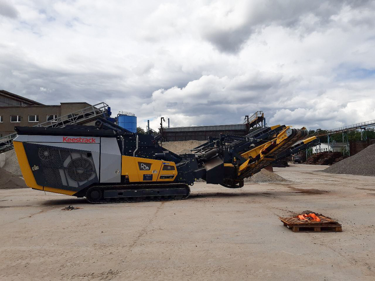 Keestrack R3h DD - Ударна трошачка: снимка 2 Keestrack R3h DD - Ударна трошачка: снимка 2