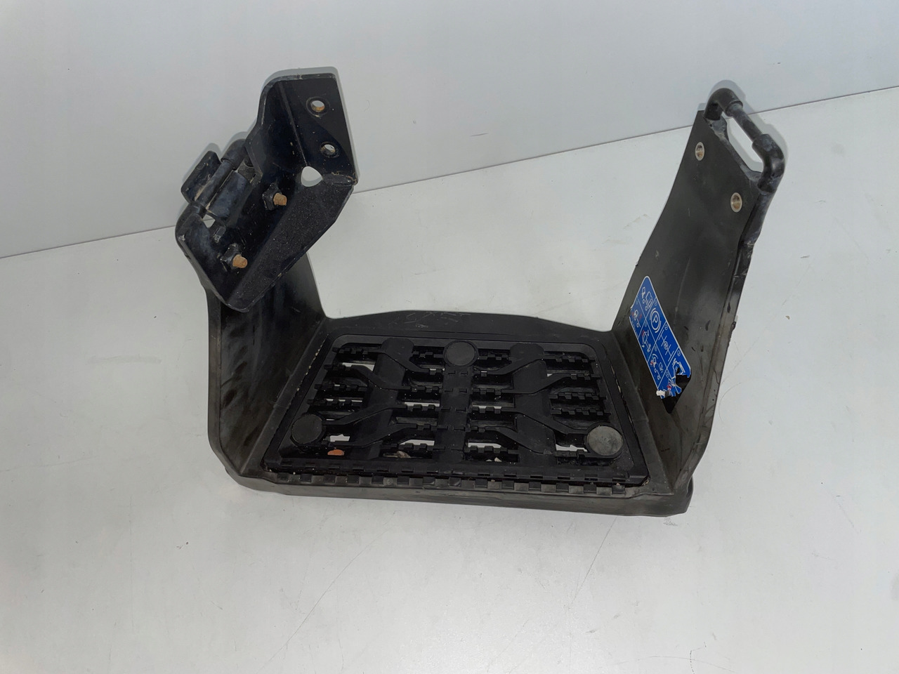 DOLNY STOPIEŃ STOPNICA MAN TG3 TGX TGS 3 81615016003 - Cтъпало за Камион: снимка 2 DOLNY STOPIEŃ STOPNICA MAN TG3 TGX TGS 3 81615016003 - Cтъпало за Камион: снимка 2