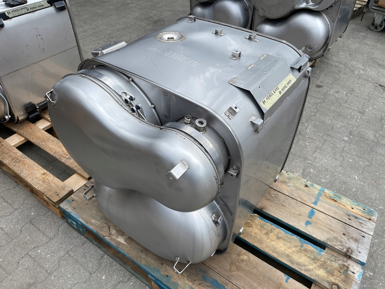 KATALIZATOR MAN TGX TGS EURO 6 DPF TŁUMIK WYDECH 81151036115 - Катализатор за Камион: снимка 2 KATALIZATOR MAN TGX TGS EURO 6 DPF TŁUMIK WYDECH 81151036115 - Катализатор за Камион: снимка 2