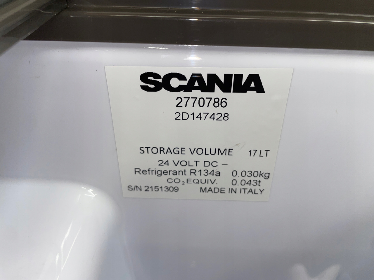 LODÓWKA CHŁODZIARKA SCANIA P G NGS 2770786 - Кабина и интериор за Камион: снимка 5 LODÓWKA CHŁODZIARKA SCANIA P G NGS 2770786 - Кабина и интериор за Камион: снимка 5