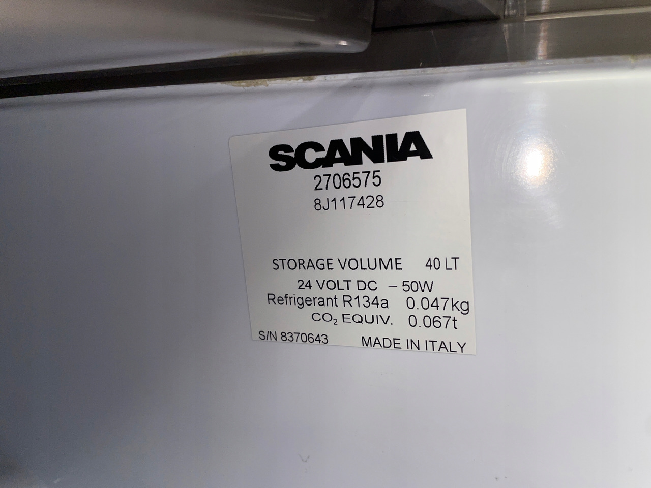 LODÓWKA CHŁODZIARKA SCANIA S 2706575 40 LITRÓW - Кабина и интериор за Камион: снимка 5 LODÓWKA CHŁODZIARKA SCANIA S 2706575 40 LITRÓW - Кабина и интериор за Камион: снимка 5