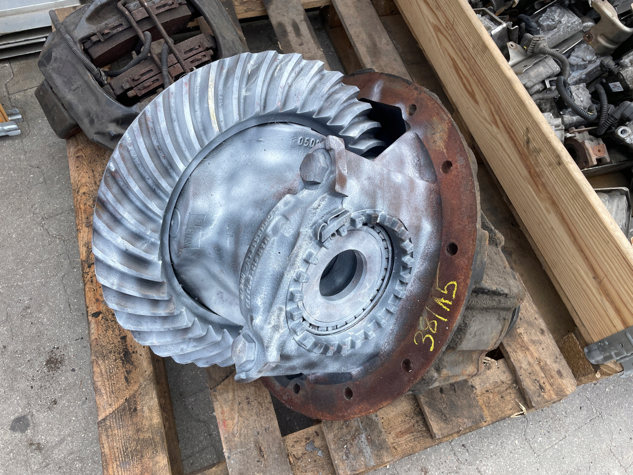 MAN TGX TGS TGA WKŁAD DYFERENCJAŁ MOSTU DYFER 38:15, 81350106301 - Задна ос за Камион: снимка 4 MAN TGX TGS TGA WKŁAD DYFERENCJAŁ MOSTU DYFER 38:15, 81350106301 - Задна ос за Камион: снимка 4