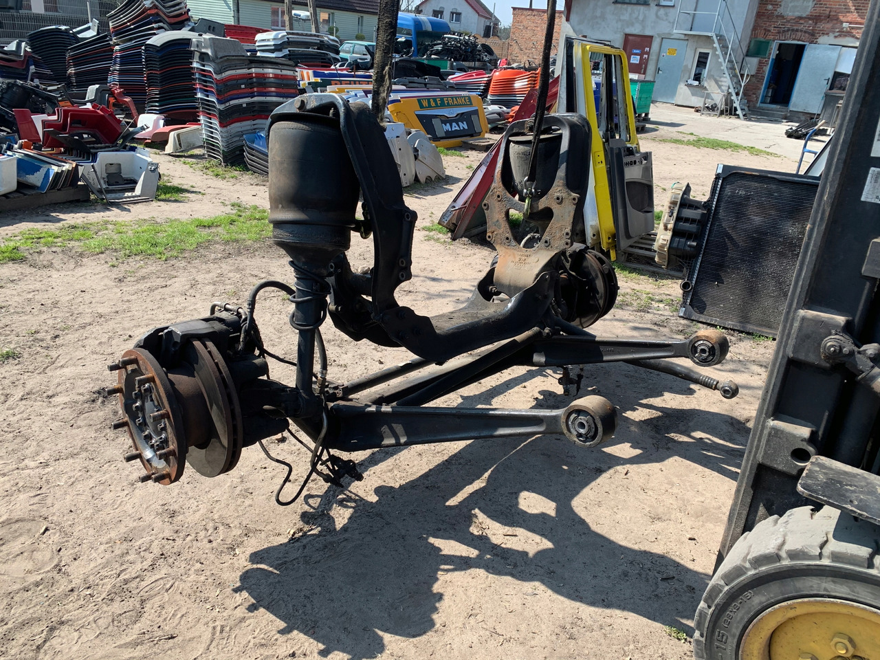 PRZEDNIA OŚ MAN TGX TGS TGA LOWDECK LOW DECK KMPL - Предна ос за Камион: снимка 4 PRZEDNIA OŚ MAN TGX TGS TGA LOWDECK LOW DECK KMPL - Предна ос за Камион: снимка 4