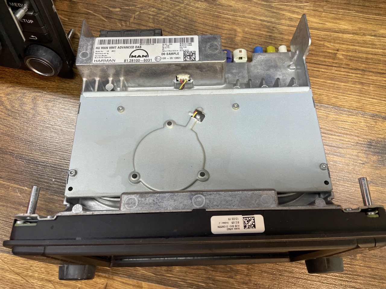 RADIO NAWIGACJA MAN TGS TGX EURO 6 81281006031 - Навигационна система за Камион: снимка 5 RADIO NAWIGACJA MAN TGS TGX EURO 6 81281006031 - Навигационна система за Камион: снимка 5