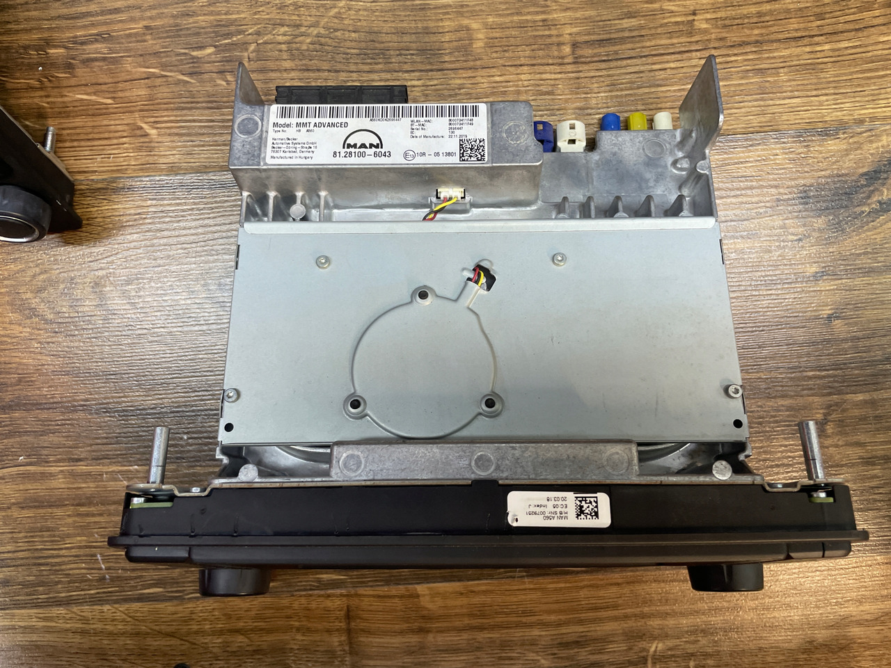 RADIO NAWIGACJA MAN TGS TGX EURO 6 81281006043 - Навигационна система за Камион: снимка 5 RADIO NAWIGACJA MAN TGS TGX EURO 6 81281006043 - Навигационна система за Камион: снимка 5