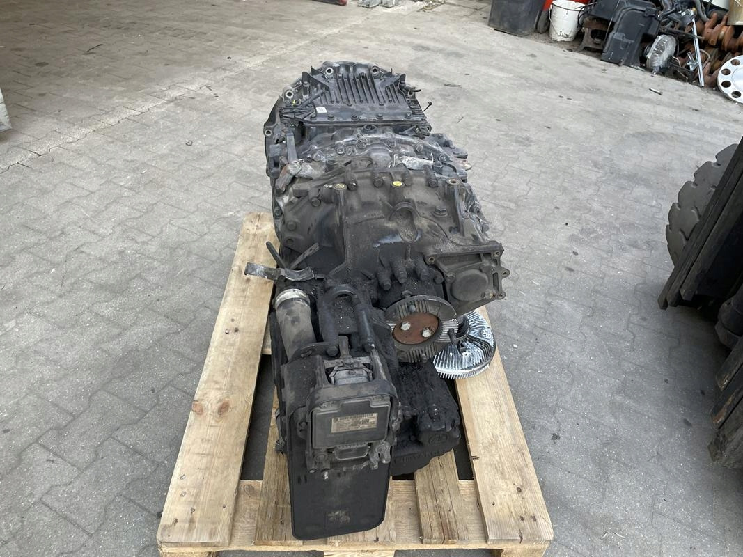 RETARDER INTARDER MAN TGX TGS CHŁODNICA OLEJU - Маслен охладител за Камион: снимка 1 RETARDER INTARDER MAN TGX TGS CHŁODNICA OLEJU - Маслен охладител за Камион: снимка 1