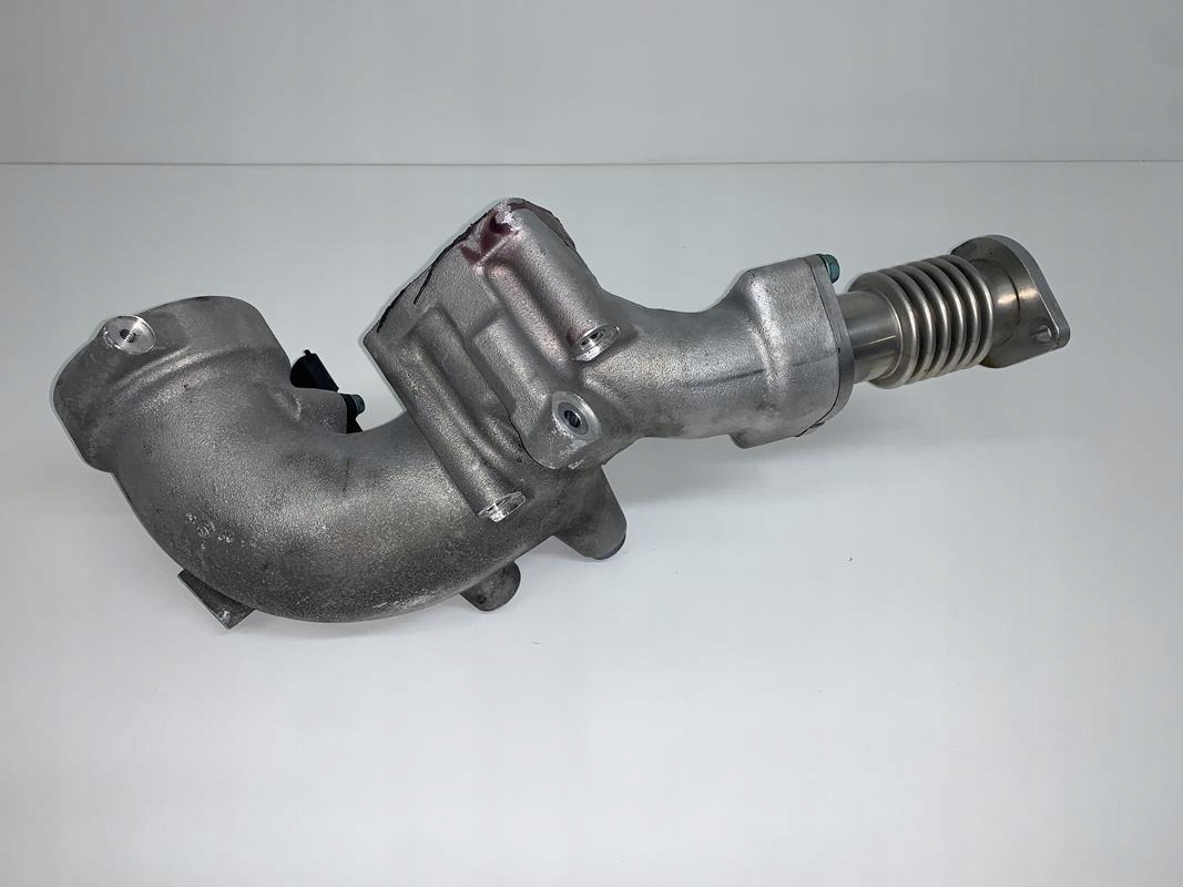 RURA INTERCOOLERA CHŁODNICY EGR MAN TGX TGS EURO 6 - Двигател и части за Камион: снимка 3 RURA INTERCOOLERA CHŁODNICY EGR MAN TGX TGS EURO 6 - Двигател и части за Камион: снимка 3