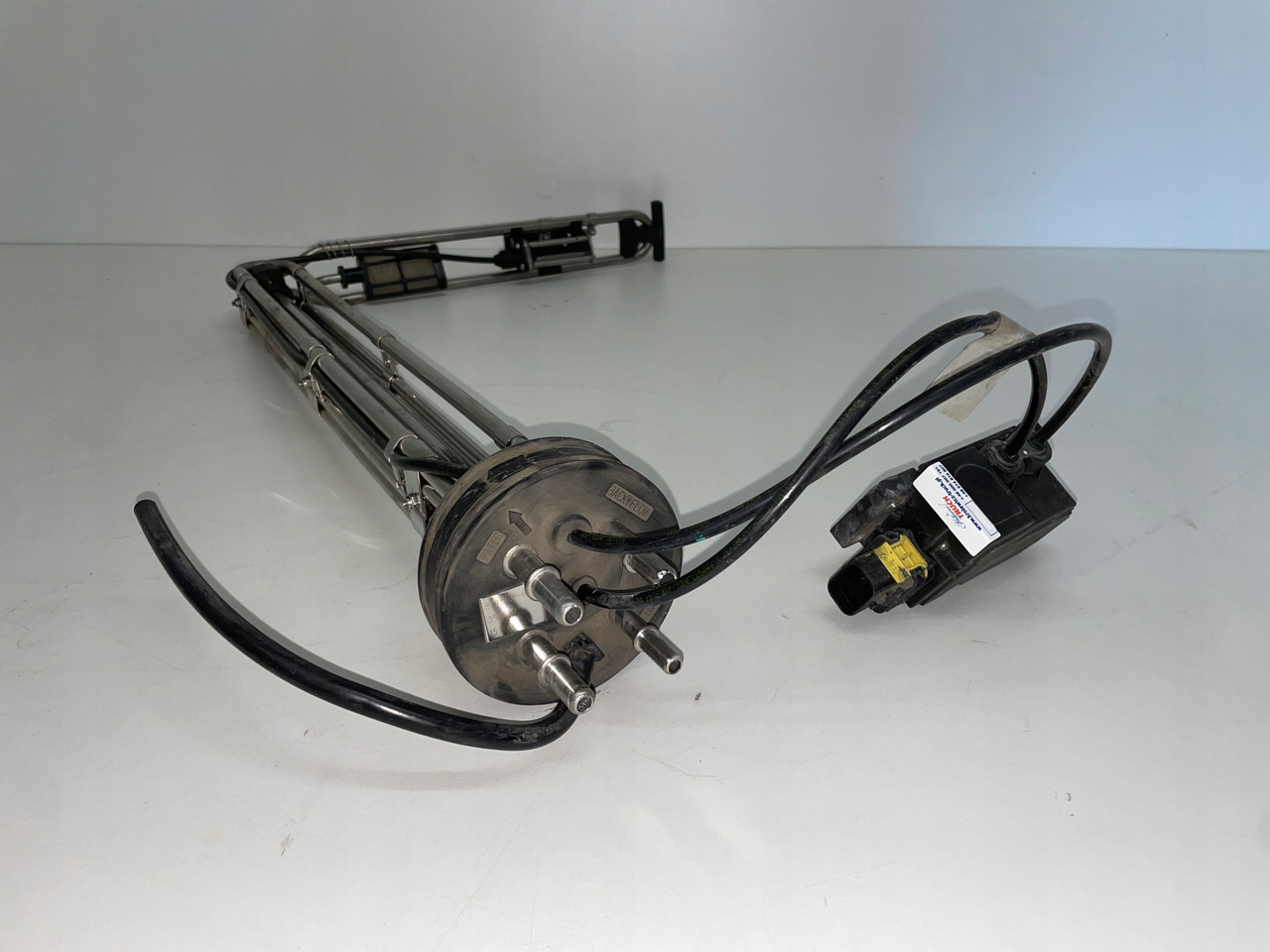 SMOK CZUJNIK ADBLUE AD BLUE MAN TGX TGS EURO 6 81154086040 - Резервоар за AdBlue за Камион: снимка 2 SMOK CZUJNIK ADBLUE AD BLUE MAN TGX TGS EURO 6 81154086040 - Резервоар за AdBlue за Камион: снимка 2