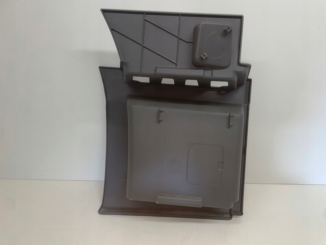 STOPNICA DOLNY STOPIEŃ MAN TGX TGX3 TG-3 81615200075 - Cтъпало за Камион: снимка 4 STOPNICA DOLNY STOPIEŃ MAN TGX TGX3 TG-3 81615200075 - Cтъпало за Камион: снимка 4