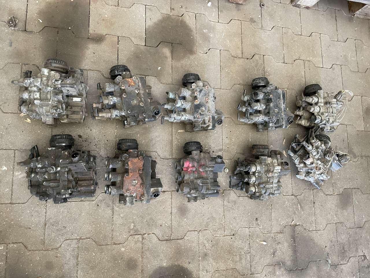 ZAWÓR PODUSZEK ECAS MAN TGA TGX TGS 4729000570 - Въздушно окачване за Камион: снимка 4 ZAWÓR PODUSZEK ECAS MAN TGA TGX TGS 4729000570 - Въздушно окачване за Камион: снимка 4