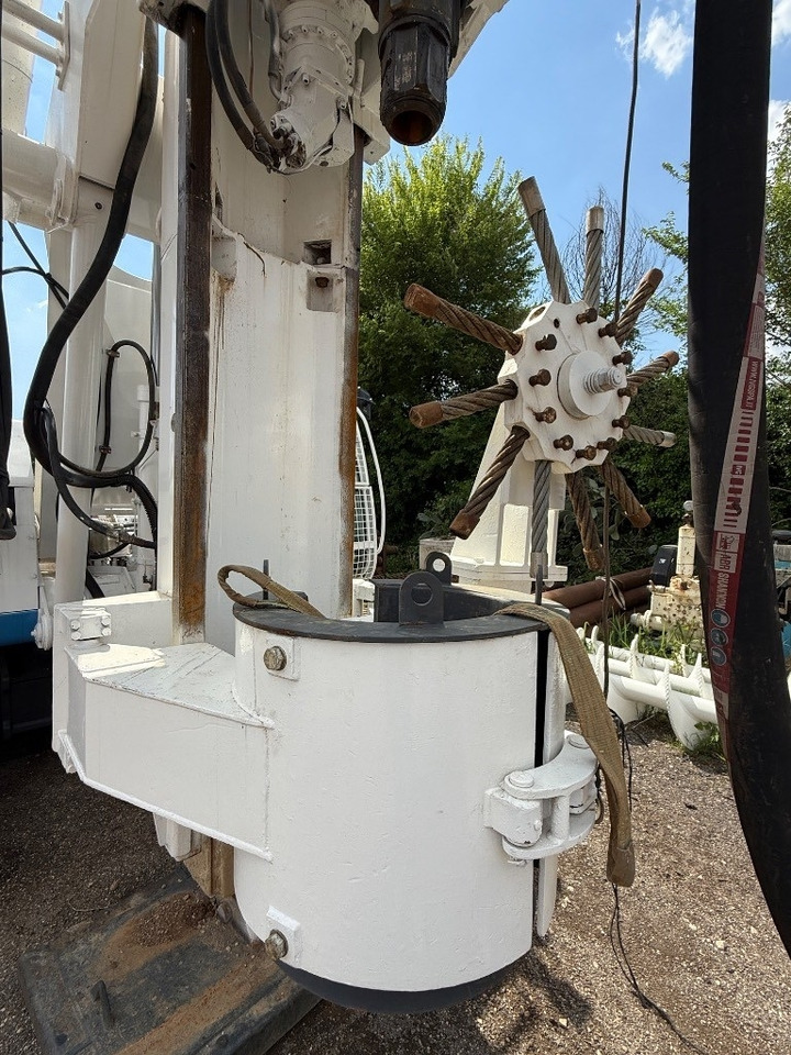 Soilmec R 210 - Машина за набиване: снимка 3 Soilmec R 210 - Машина за набиване: снимка 3