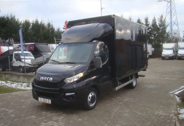 Iveco DAILY 35 C 15 3.0TDI FIRANA Z PRAWEJ STRONY 3.5T DMC WINDA - Лекотоварен автомобил фургон: снимка 1 Iveco DAILY 35 C 15 3.0TDI FIRANA Z PRAWEJ STRONY 3.5T DMC WINDA - Лекотоварен автомобил фургон: снимка 1