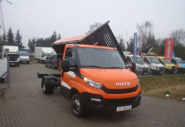 Iveco DAILY 35 C 3-STONNA WYWROTKA - Бус самосвал: снимка 3 Iveco DAILY 35 C 3-STONNA WYWROTKA - Бус самосвал: снимка 3