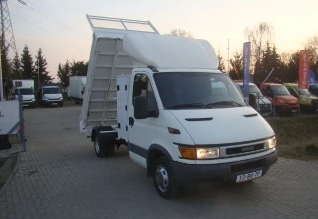 Iveco DAILY 40 C 12 - Бус самосвал: снимка 4 Iveco DAILY 40 C 12 - Бус самосвал: снимка 4