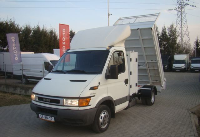 Iveco DAILY 40 C 12 - Бус самосвал: снимка 1 Iveco DAILY 40 C 12 - Бус самосвал: снимка 1