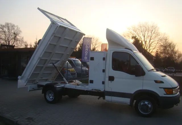 Iveco DAILY 40 C 12 - Бус самосвал: снимка 5 Iveco DAILY 40 C 12 - Бус самосвал: снимка 5