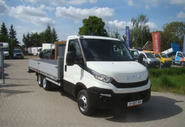 Iveco DAILY 40 C 17 3.0TDI CLIXSTAR PRAWOJAZDY E DO B 3400KGŁADOWNOŚCI - Бордови бус: снимка 4 Iveco DAILY 40 C 17 3.0TDI CLIXSTAR PRAWOJAZDY E DO B 3400KGŁADOWNOŚCI - Бордови бус: снимка 4