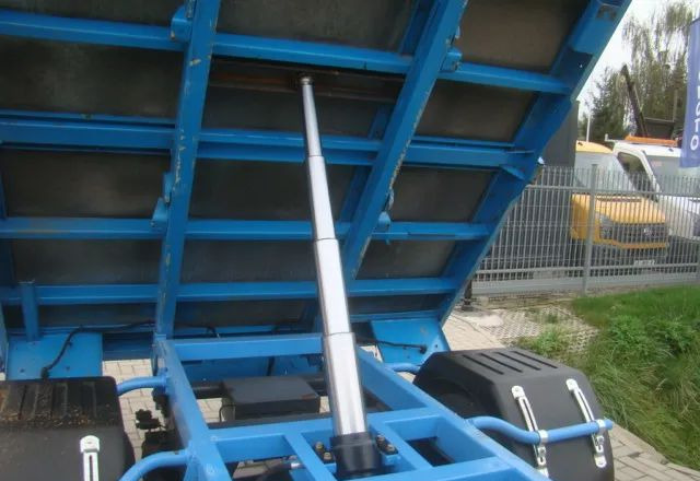 Бус самосвал Iveco DAILY 70 C 15 3.0TDI 3.5T 3.65M WYWROTKA: снимка 11 Бус самосвал Iveco DAILY 70 C 15 3.0TDI 3.5T 3.65M WYWROTKA: снимка 11