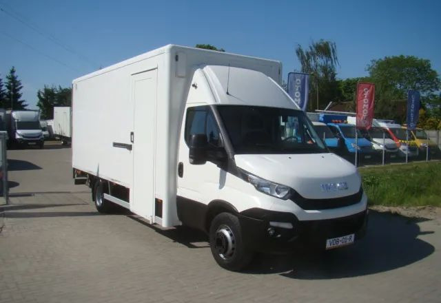 Iveco DAILY 70 C 18 3.0TDI 5.45M WINDA 1000KG - Лекотоварен автомобил фургон: снимка 3 Iveco DAILY 70 C 18 3.0TDI 5.45M WINDA 1000KG - Лекотоварен автомобил фургон: снимка 3