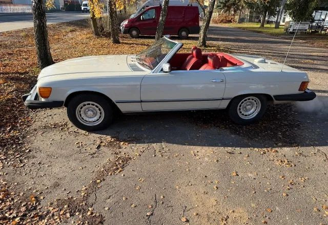 Mercedes-Benz SL - Кабриолет: снимка 3 Mercedes-Benz SL - Кабриолет: снимка 3