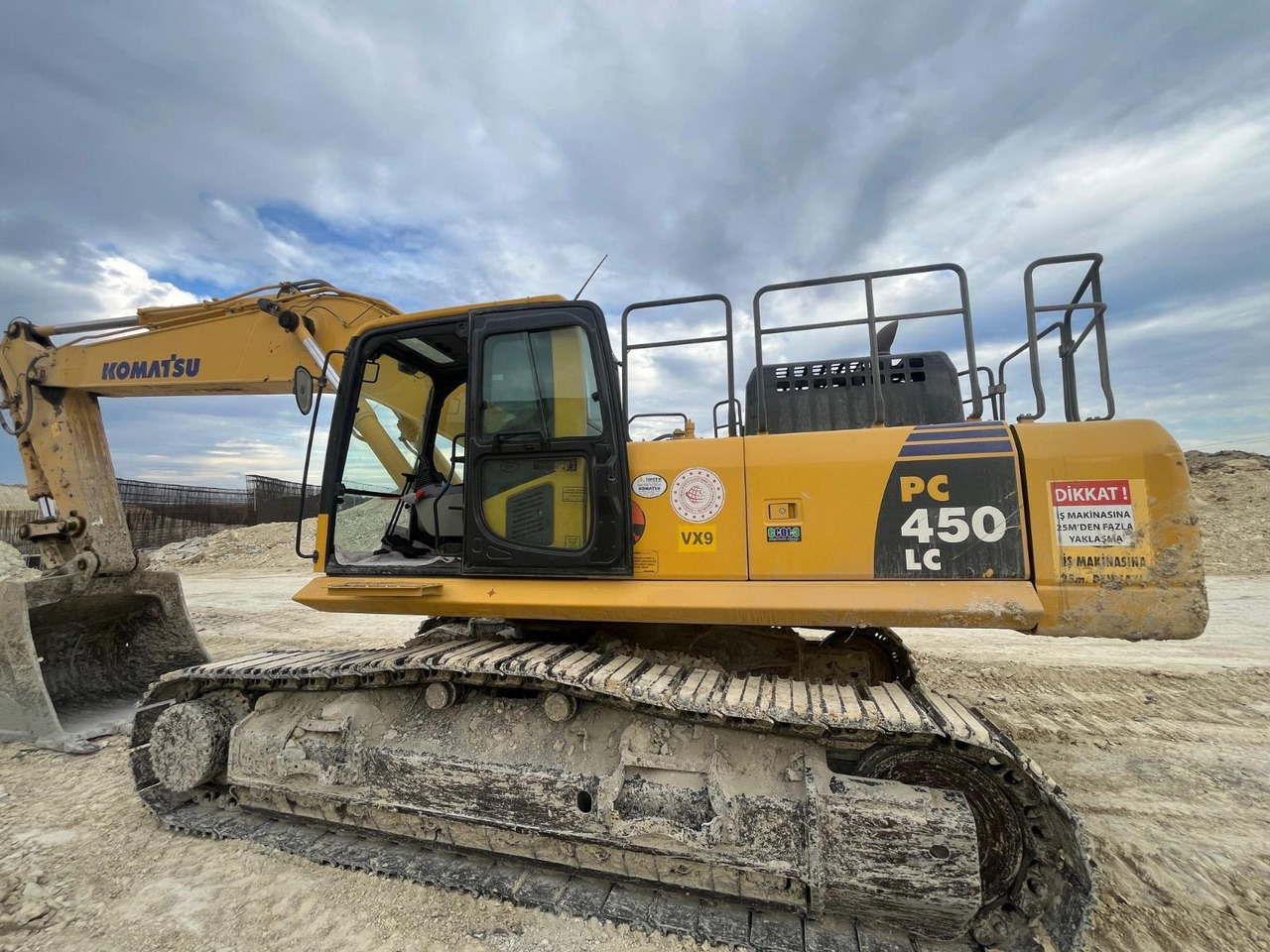 KOMATSU PC450 - Верижен багер: снимка 1 KOMATSU PC450 - Верижен багер: снимка 1