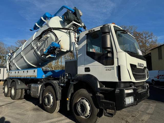 Iveco Trakker 410 - Каналопочистваща машина: снимка 2 Iveco Trakker 410 - Каналопочистваща машина: снимка 2