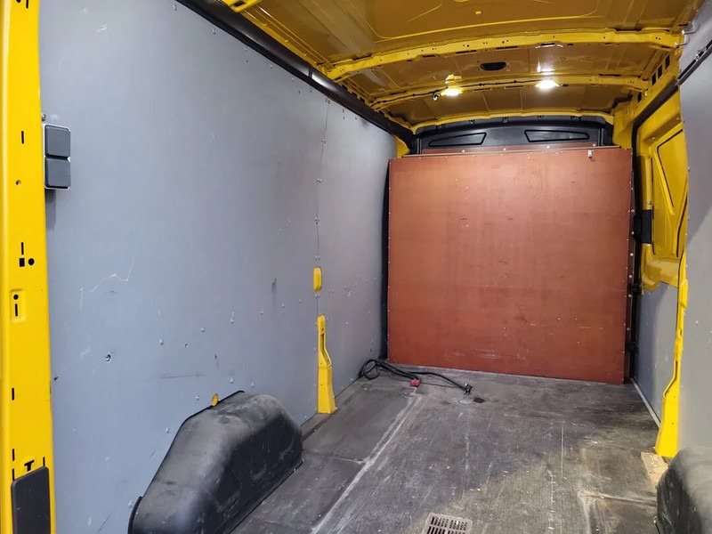 Ford Transit Transit L3H2 - Товарен бус: снимка 4 Ford Transit Transit L3H2 - Товарен бус: снимка 4