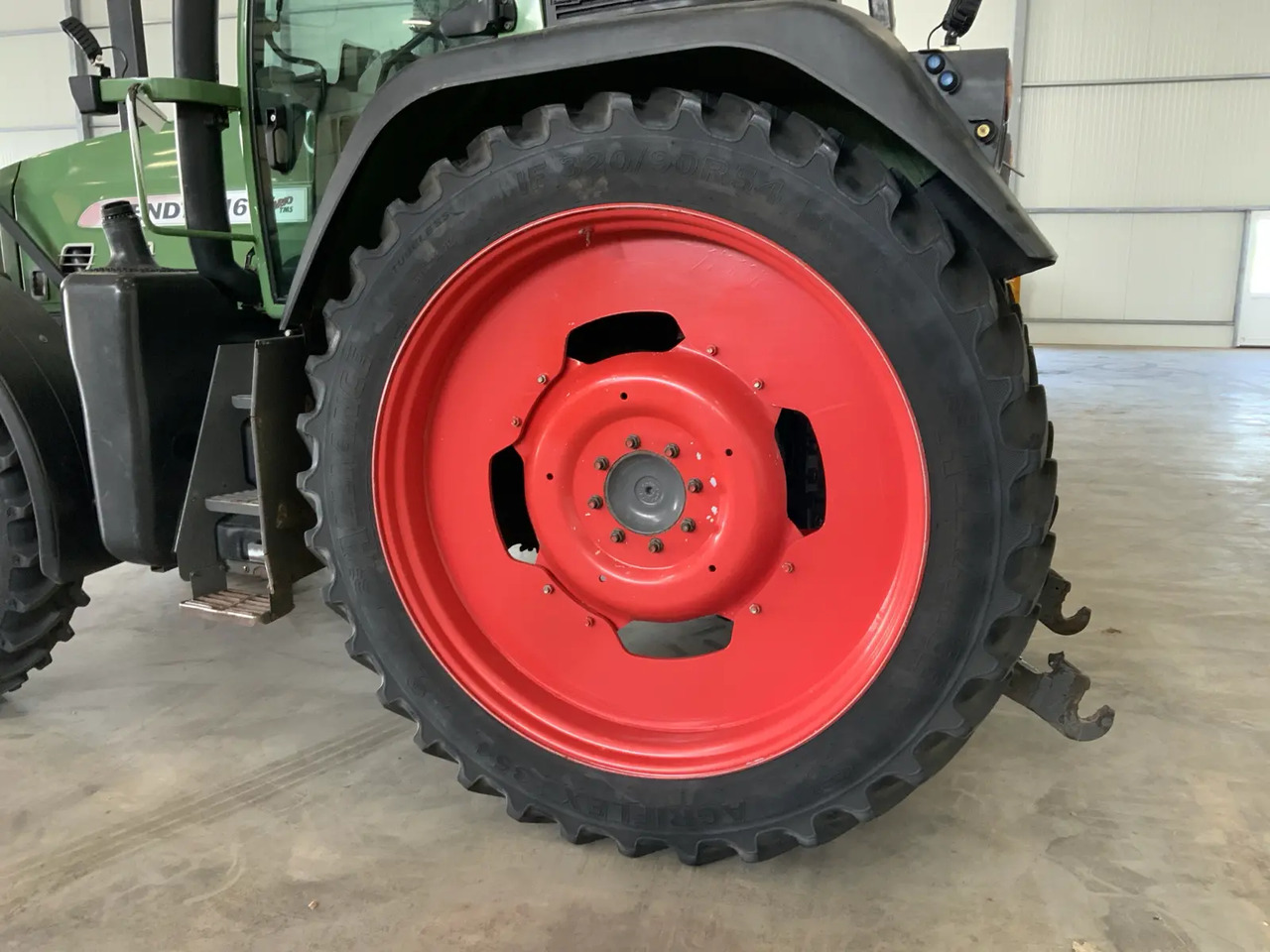 Fendt 716 Vario TMS - Трактор: снимка 2 Fendt 716 Vario TMS - Трактор: снимка 2