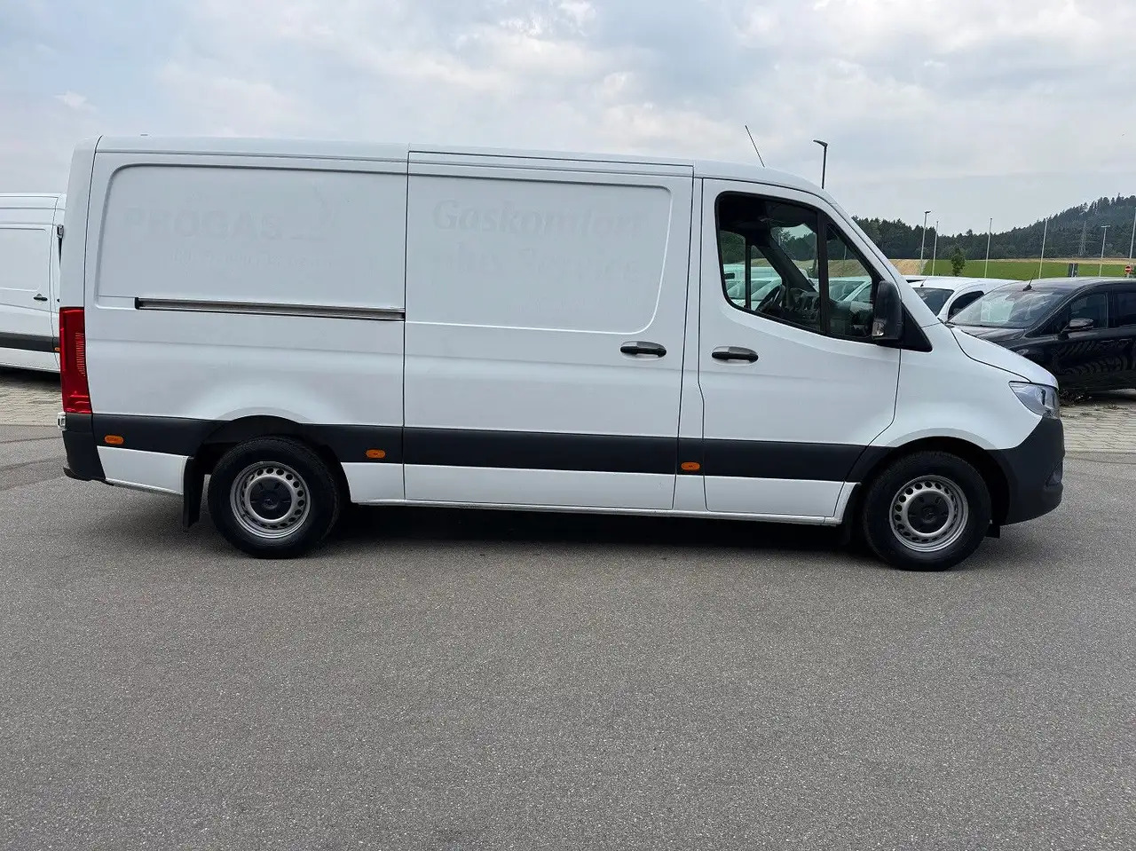 Mercedes-Benz Sprinter 316 CDI Flach Lang Klima MBUX - Товарен бус: снимка 4 Mercedes-Benz Sprinter 316 CDI Flach Lang Klima MBUX - Товарен бус: снимка 4