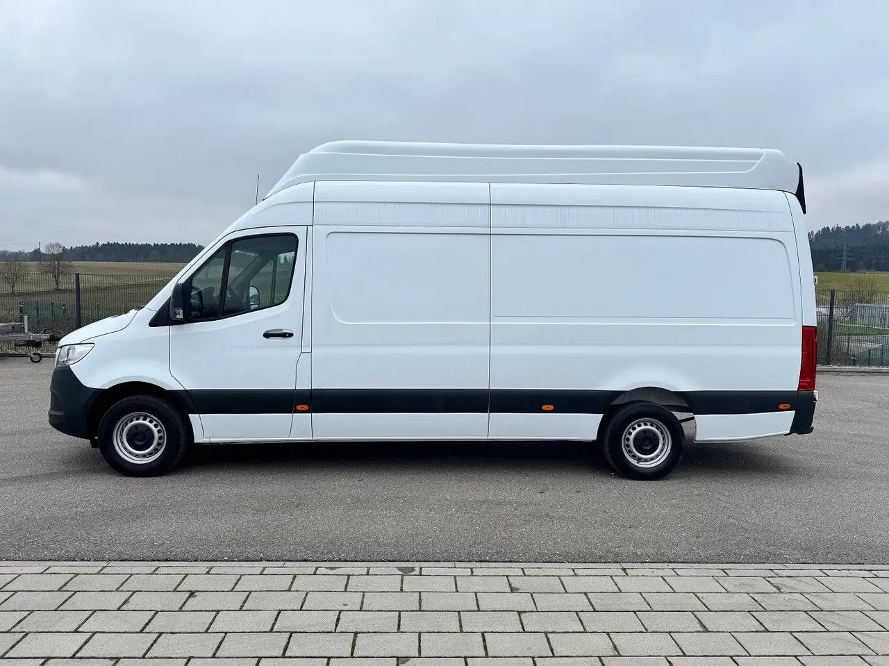 Mercedes-Benz Sprinter 316 CDI Maxi Lang Extrahoch XXL Klima M - Товарен бус: снимка 3 Mercedes-Benz Sprinter 316 CDI Maxi Lang Extrahoch XXL Klima M - Товарен бус: снимка 3
