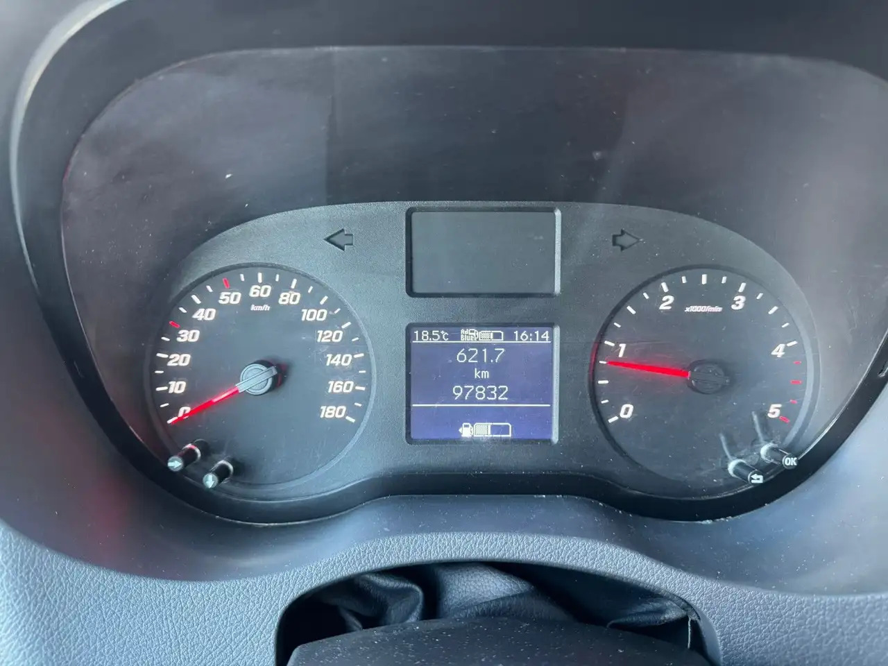 Mercedes-Benz Sprinter 317 CDI Lang DoKa Pritsche AHK 3,5t - Бордови бус, Бус с двойна кабина: снимка 4 Mercedes-Benz Sprinter 317 CDI Lang DoKa Pritsche AHK 3,5t - Бордови бус, Бус с двойна кабина: снимка 4