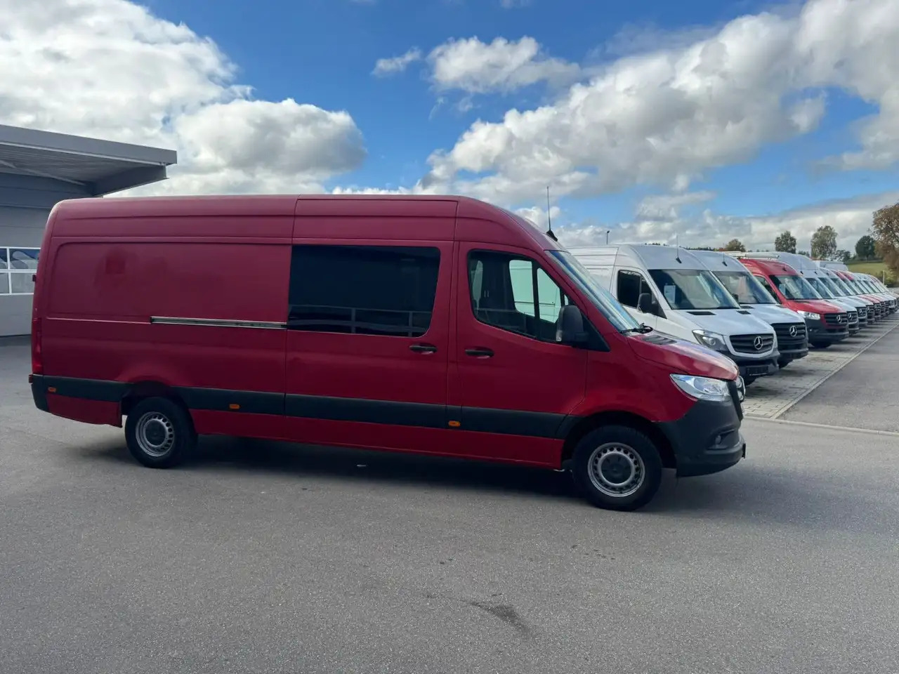 Mercedes-Benz Sprinter 317 CDI Maxi Lang Mixto AHK 3,5t MBUX - Бус с двойна кабина: снимка 3 Mercedes-Benz Sprinter 317 CDI Maxi Lang Mixto AHK 3,5t MBUX - Бус с двойна кабина: снимка 3