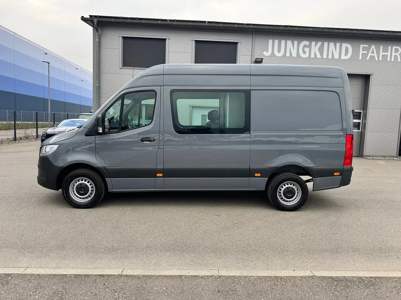 Mercedes-Benz Sprinter 319 CDI Mixto Lang Hoch Klima AHK - Бус с двойна кабина: снимка 3 Mercedes-Benz Sprinter 319 CDI Mixto Lang Hoch Klima AHK - Бус с двойна кабина: снимка 3