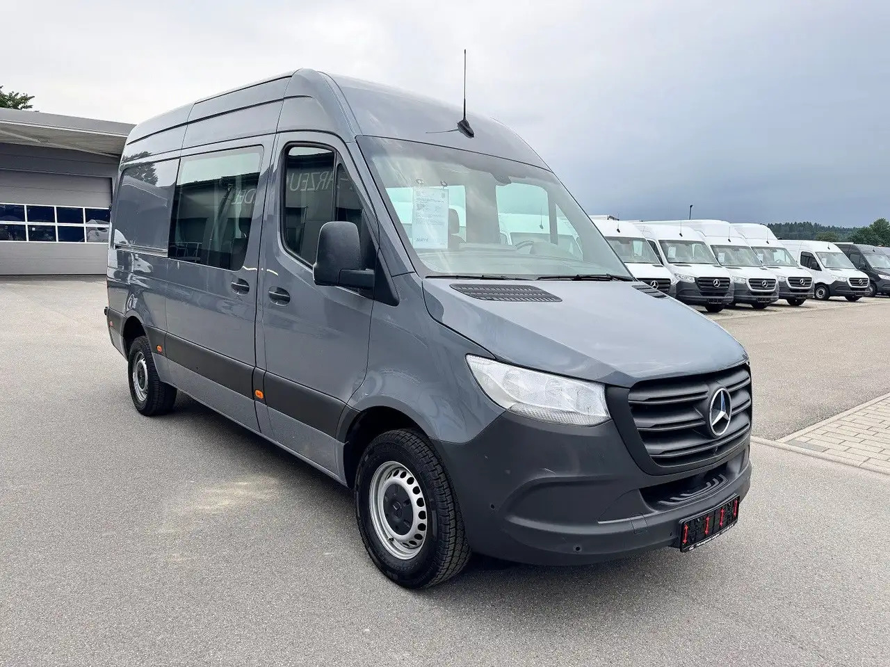 Mercedes-Benz Sprinter 319 CDI Mixto Lang Hoch Klima AHK - Товарен бус, Бус с двойна кабина: снимка 2 Mercedes-Benz Sprinter 319 CDI Mixto Lang Hoch Klima AHK - Товарен бус, Бус с двойна кабина: снимка 2
