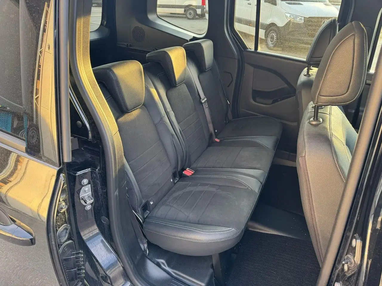 Лек автомобил Mercedes-Benz T-Class T -Klasse 160 d standard: снимка 10 Лек автомобил Mercedes-Benz T-Class T -Klasse 160 d standard: снимка 10